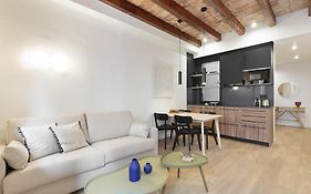 Diagonal Apartments By Olala Homes